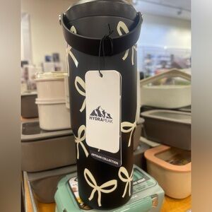 Hydrapeak Artisan Collection Bows Tumbler